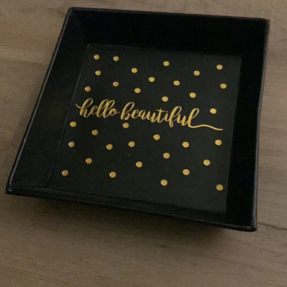 3/$15 ✨ Flash Sale. Hello beautiful‎ black jewelry or misc accessory holder